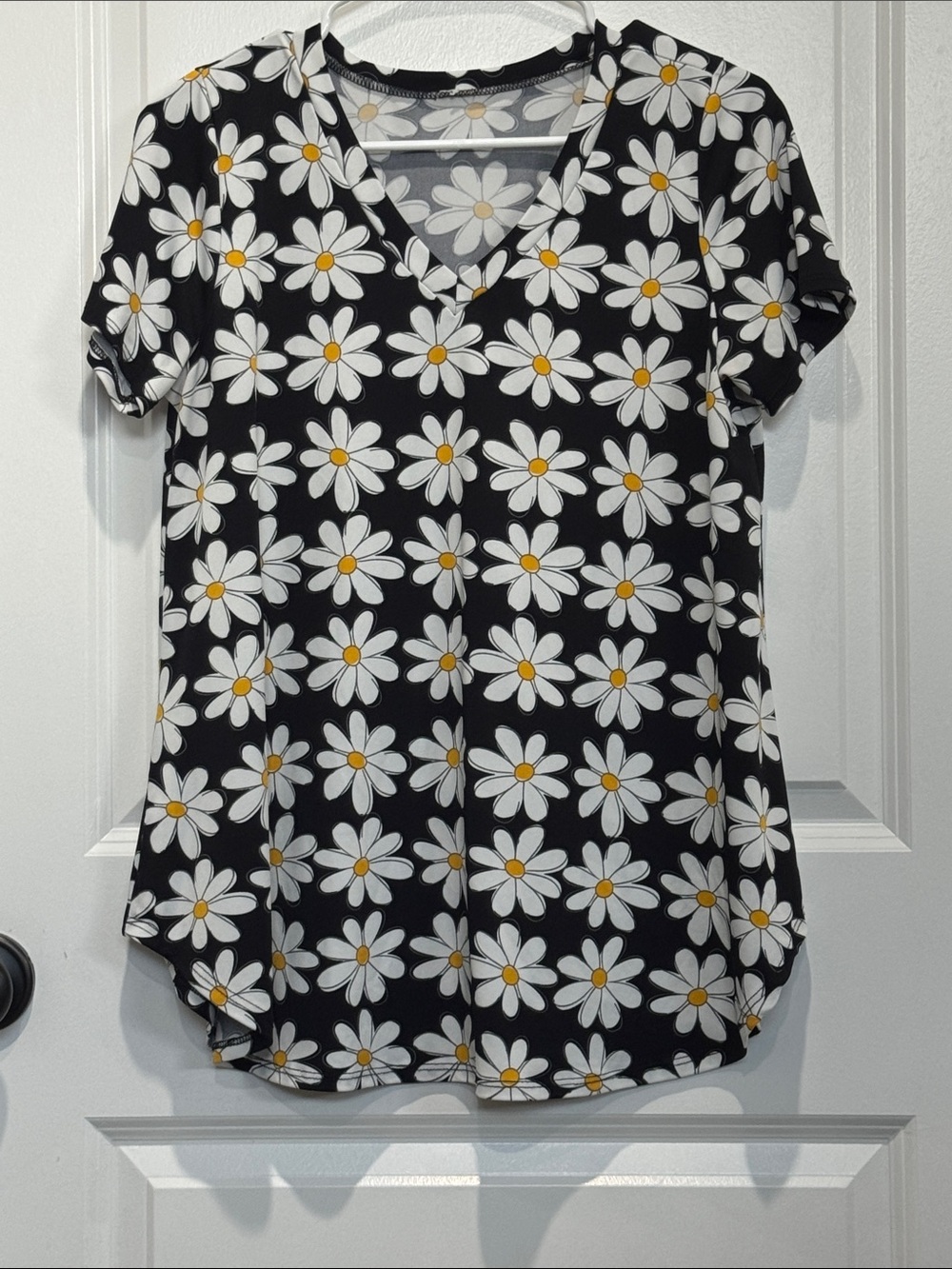 Black Daisy Print V-Neck Women's Top